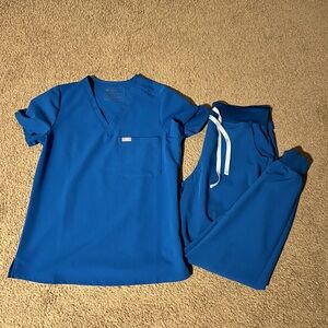 FIGS Royal Blue Scrub Top and Jogger Set